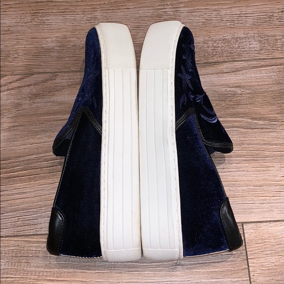 Kenneth Cole Alesy Blue Velvet Platform Sneaker - Picture 8 of 8